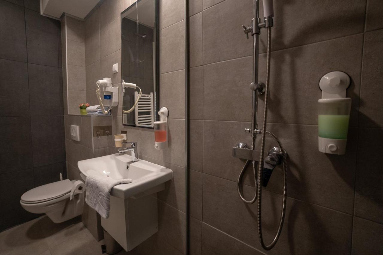Apartments Slana Oaza Tuzla Extérieur photo